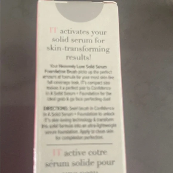 IT Cosmetics Heavenly Luxe Solid Serum Foundation Brush No. 29 - Black and Cream - Picture 3 of 3